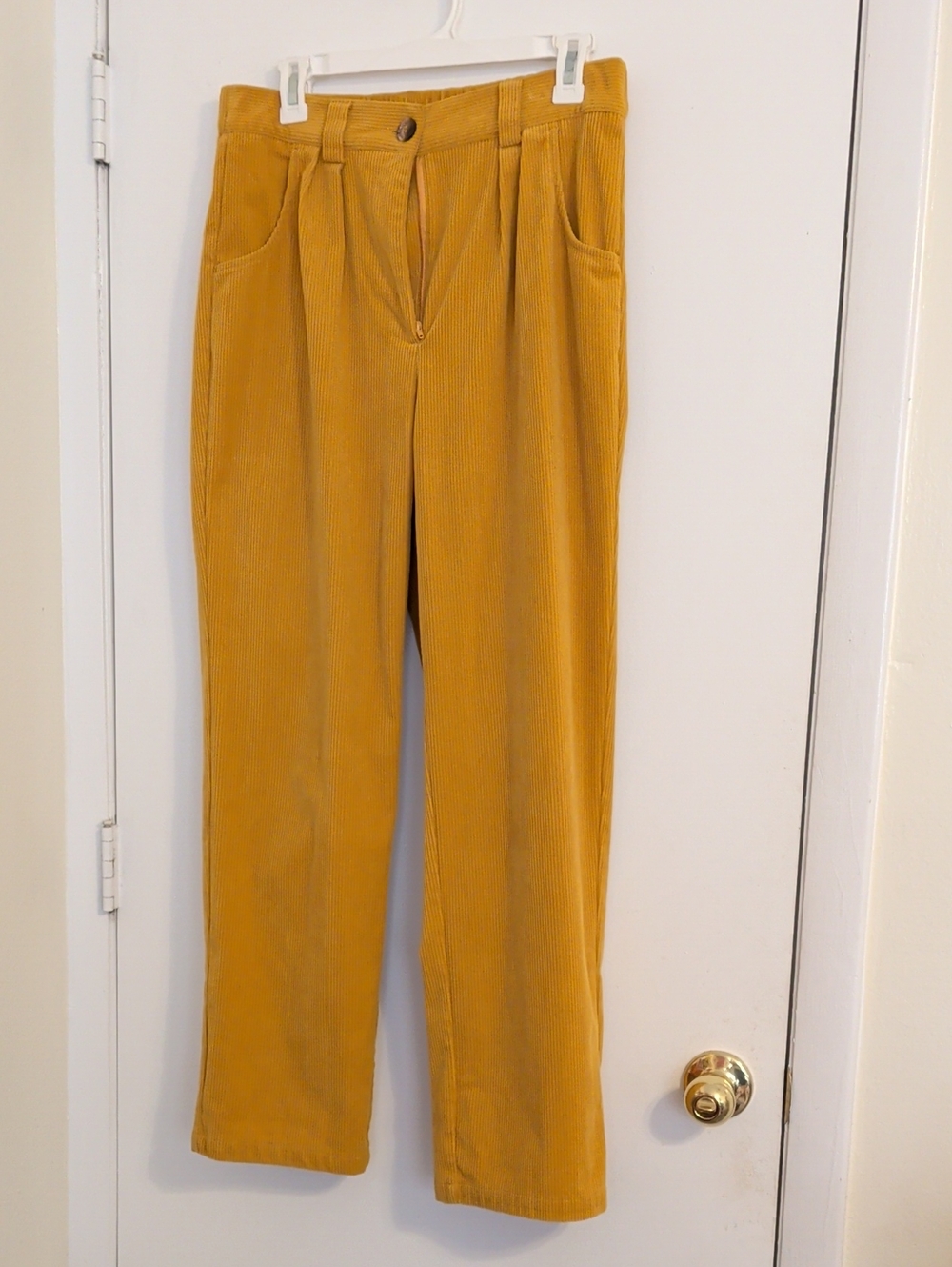 High-Rise Corduroy Pants in Mustard Yellow